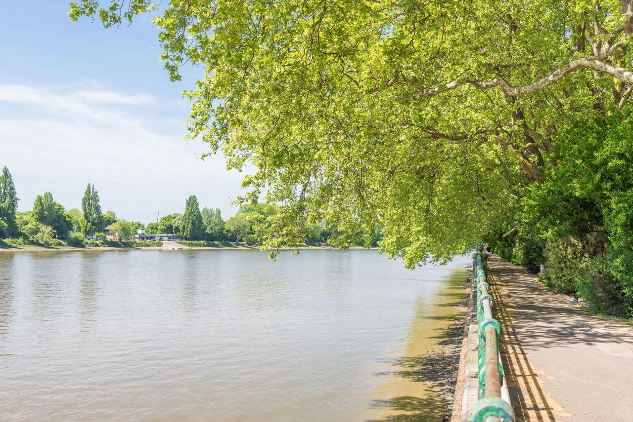 Lavish Nordic Styled Fulham Home By The Thames 런던 외부 사진