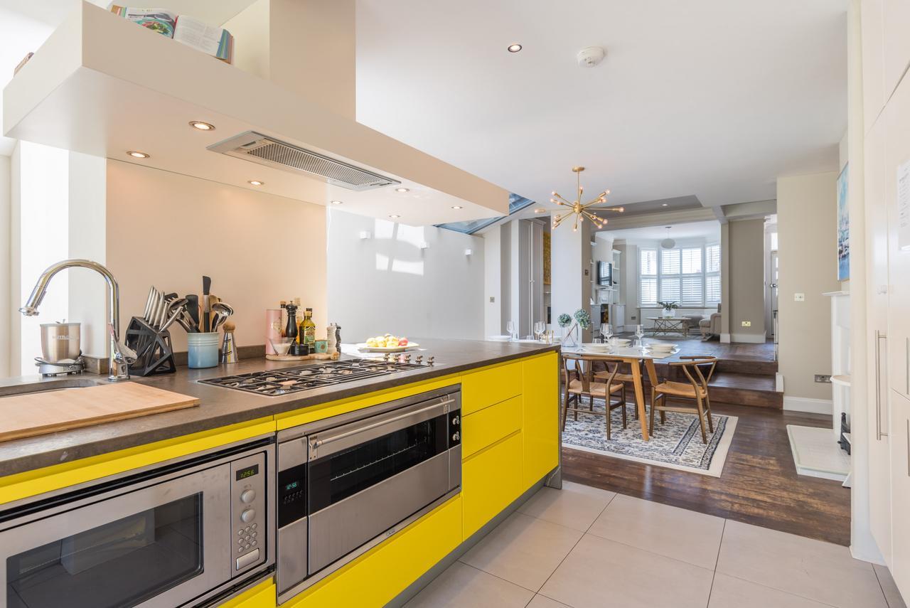 Lavish Nordic Styled Fulham Home By The Thames 런던 외부 사진